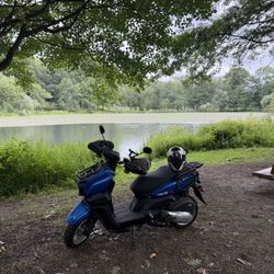 150cc Moped Scooter – Runs Perfect – Clean Title – Ready to Ride