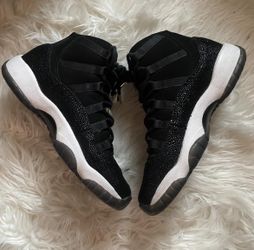 black and white prem 11s