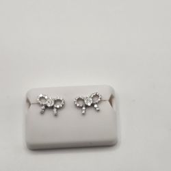 Dainty Moissanite Bow Earrings – 925 Silver – $40