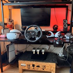 Gaming Setup Bundle PS5 Slim Digital, PSVR2, Logitech G923 Wheel + Shifter, Chair