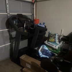 Horizon Fitness Treadmill 