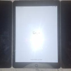 Apple Ipad Air 1st Generation For Sale. Not Working. For Parts