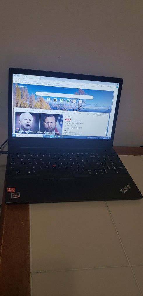 Lenovo ThinkPad E585 AMD Ryzen 3200U 2.50 Ghz 256 SSD 8Gig Ram Webcam