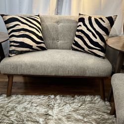 Dining Table W/ Settee Bench & 1 Side Chair (New)