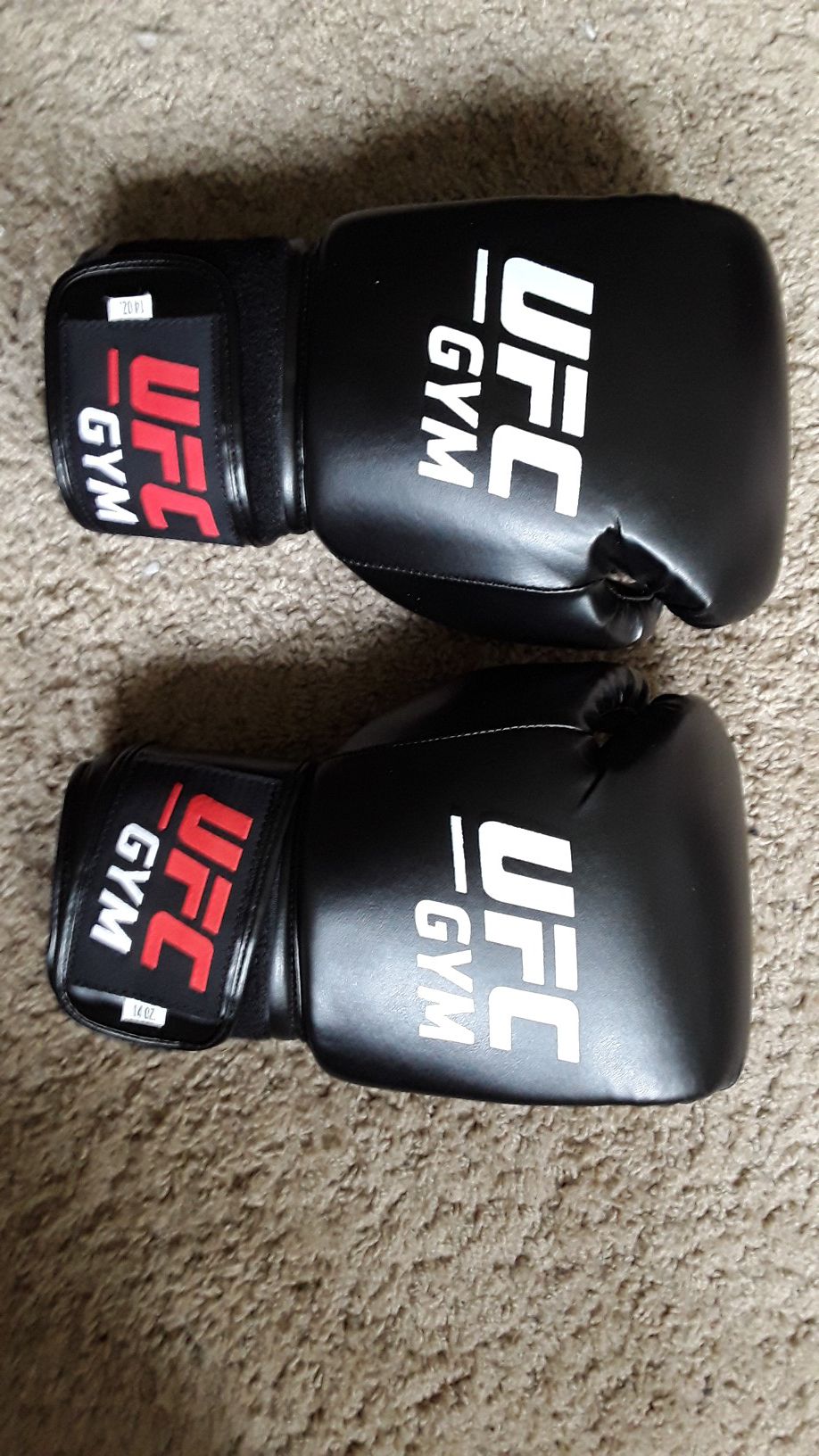 14oz UFC boxing gloves