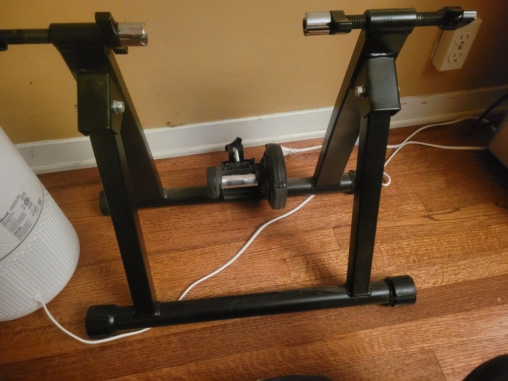 Stationary exercise training stand 4.
Bikes