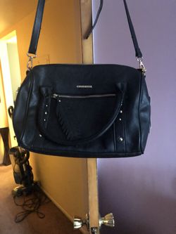 Women’s shoulder bag