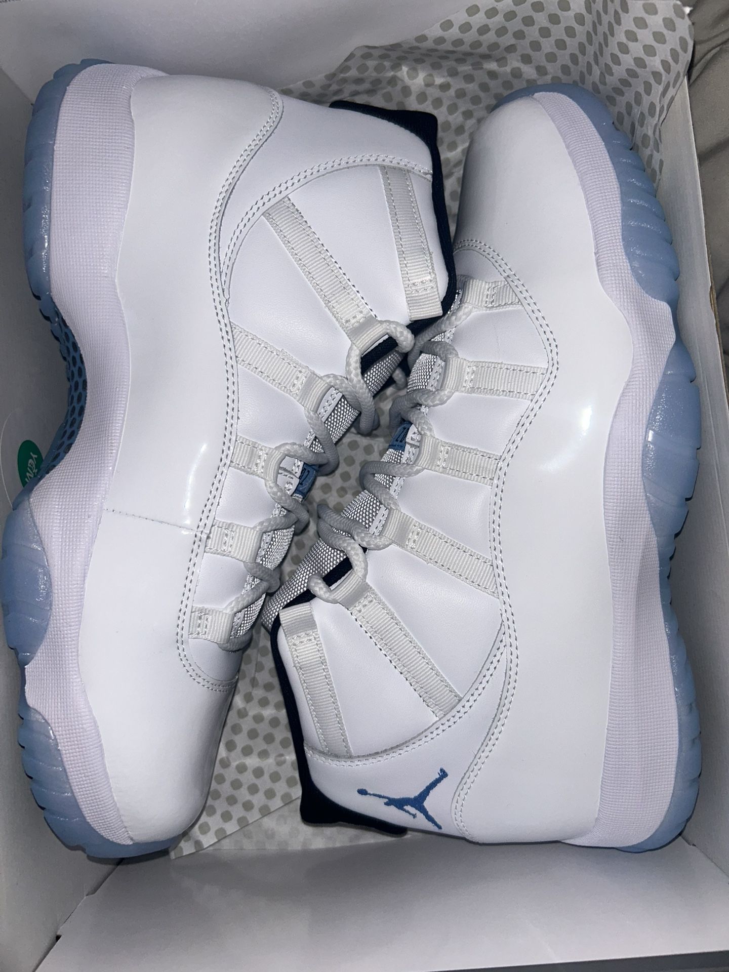 Air Jordan 11 Retro Legend Blue (2024) Size 11M