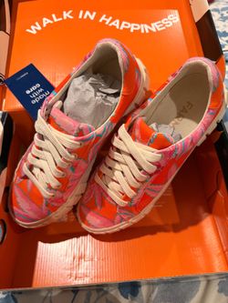 Farm Rio Sneakers size 7-1/2