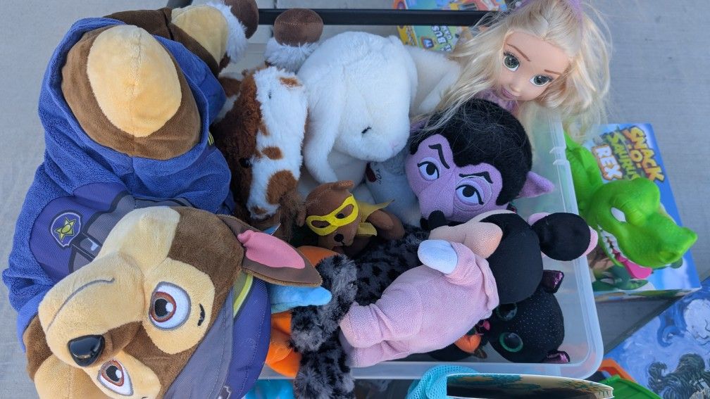 Stuffed Animals Plushies 🧸