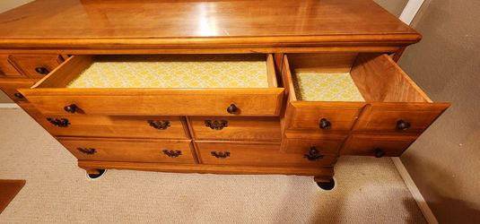 Dresser with Mirror. Solid Wood! 2ft 9in tall & 4ft 9 in. long. for Sale in Avondale, AZ - OfferUp Dresser with Mirror. Solid Wood! 2ft 9in tall & 4ft 9 in. long. for Sale in Avondale, AZ - OfferUp
