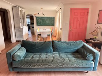 Article Couch / Sofa