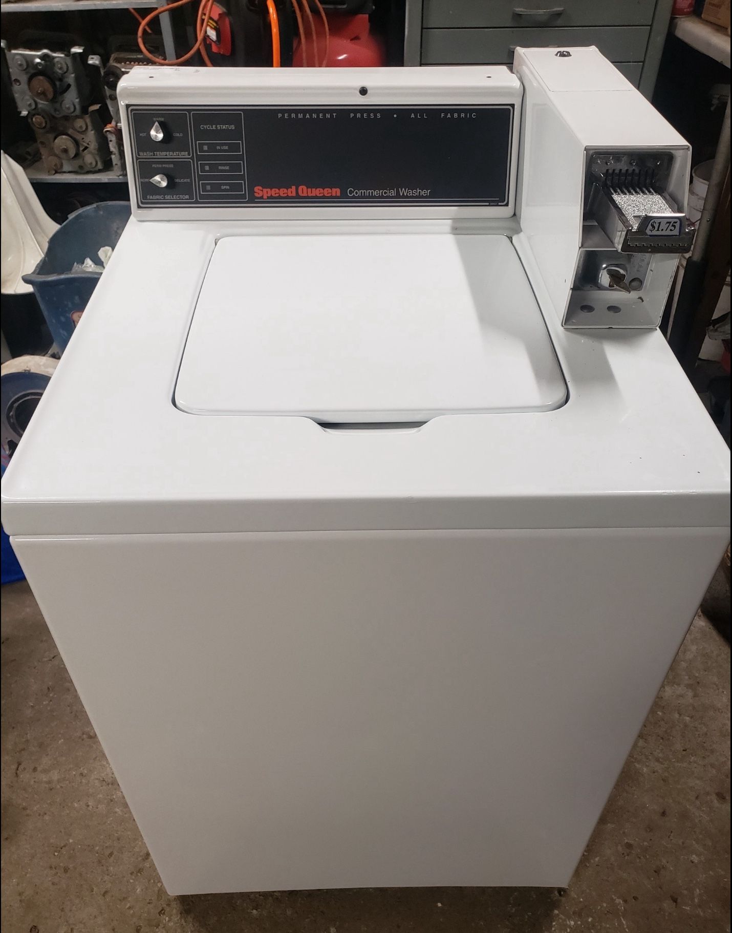 COIN OPERATED SPEED QUEEN WASHER