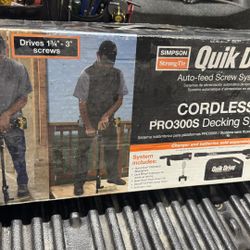 Simpson Strong-Tie Quik Drive Cordless Decking System DEWALT