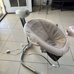 Graco Soothe And Sway 