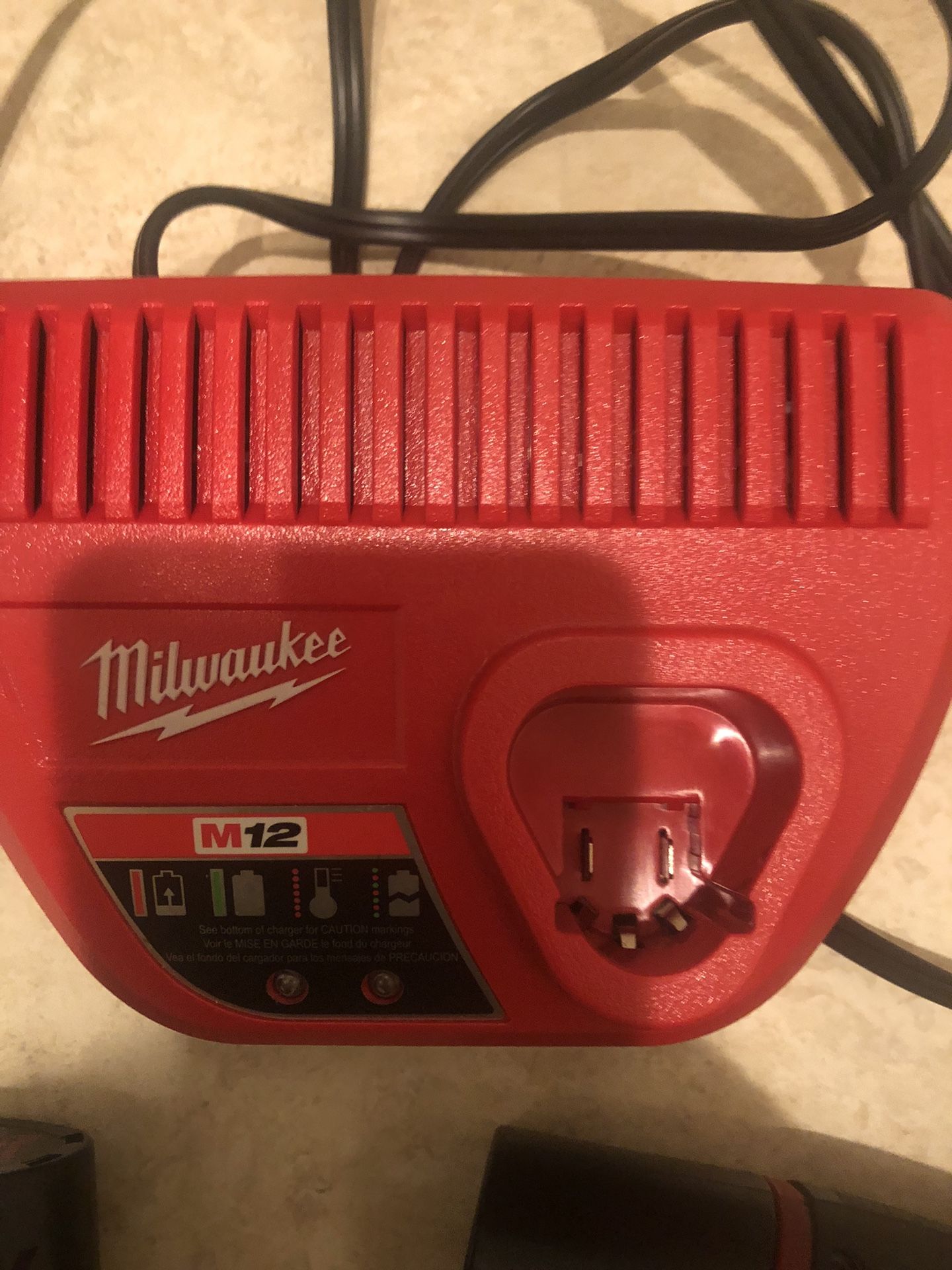 New Charger Milwaukee M12