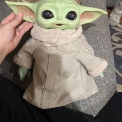 Baby Yoda 