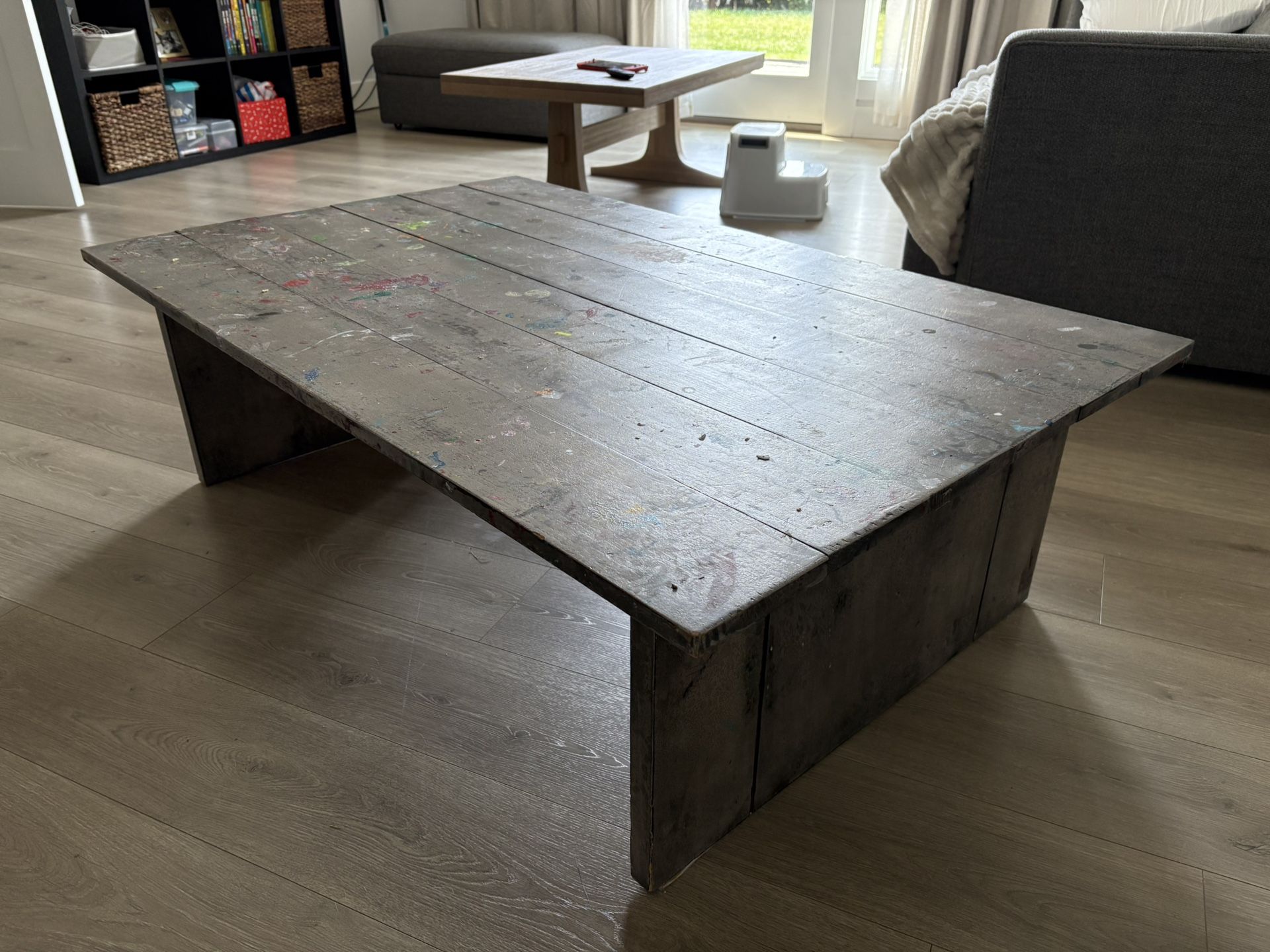Free Kids Crafting Table