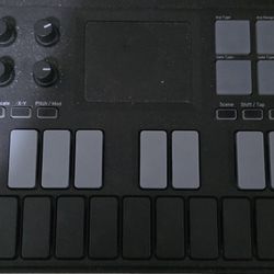 Korg Nanokey studio keyboard