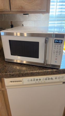 Hamilton Beach 1000 W microwave oven