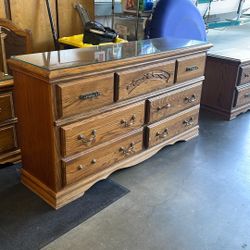 Oak Bedroom Furniture 