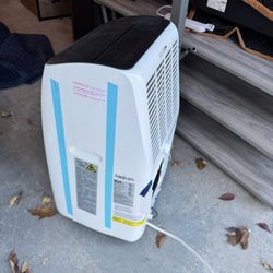 Portable A/C , Fan And Humidifier 
