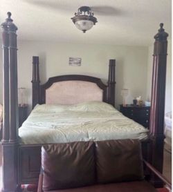 *Not Free* King Bedroom