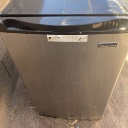 Magic Chef Mini Fridge