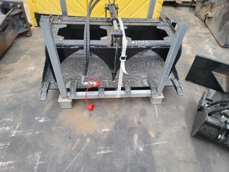 Ram rod /dingo kubota  42 " grapple bucket  $1200