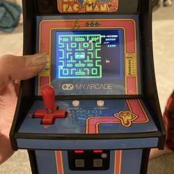 Pac-Man Game Runs By Batteries