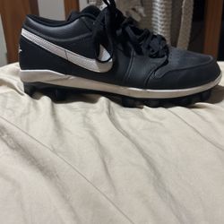 Baseball cleats size 11 1/2
