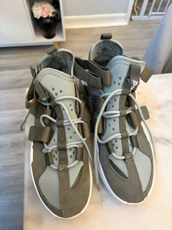 Nike Air edge 270