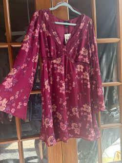 Sweetheart Midi Dress with Lace Trim