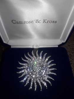Camrose Kross sunburst brooch