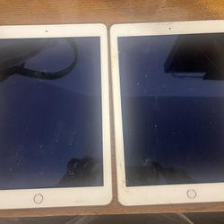 Two iPad Air 2