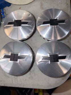 Chevrolet hub caps 83mm