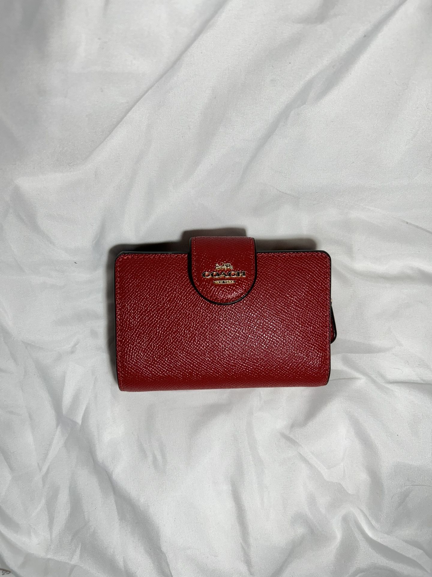 red coach wallet medium size 