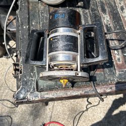 Black N Decker Router