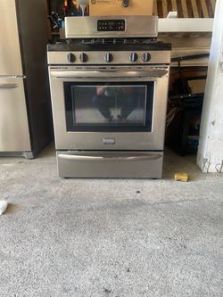 Frigidaire Stove