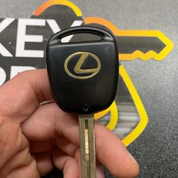 KEY LEXUS RX330