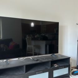 65” 4k UHD LG TV