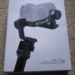 DJI RS 3 Gimbal Stabilizer – New Open Box