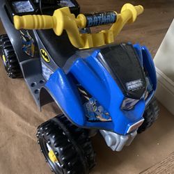 BATMAN MOTORIZED CAR