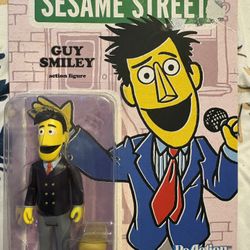 Sesame Street Guy Smile Figure