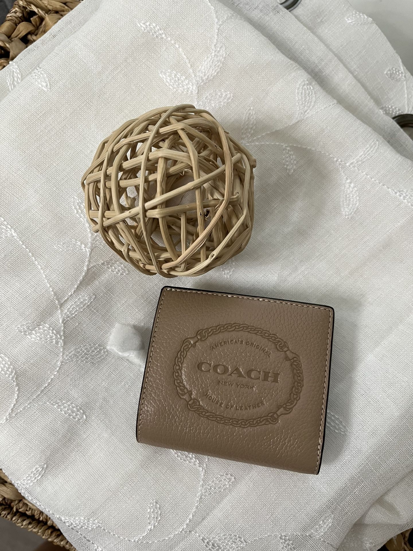 Coach Zip Wallet Leather In Beige