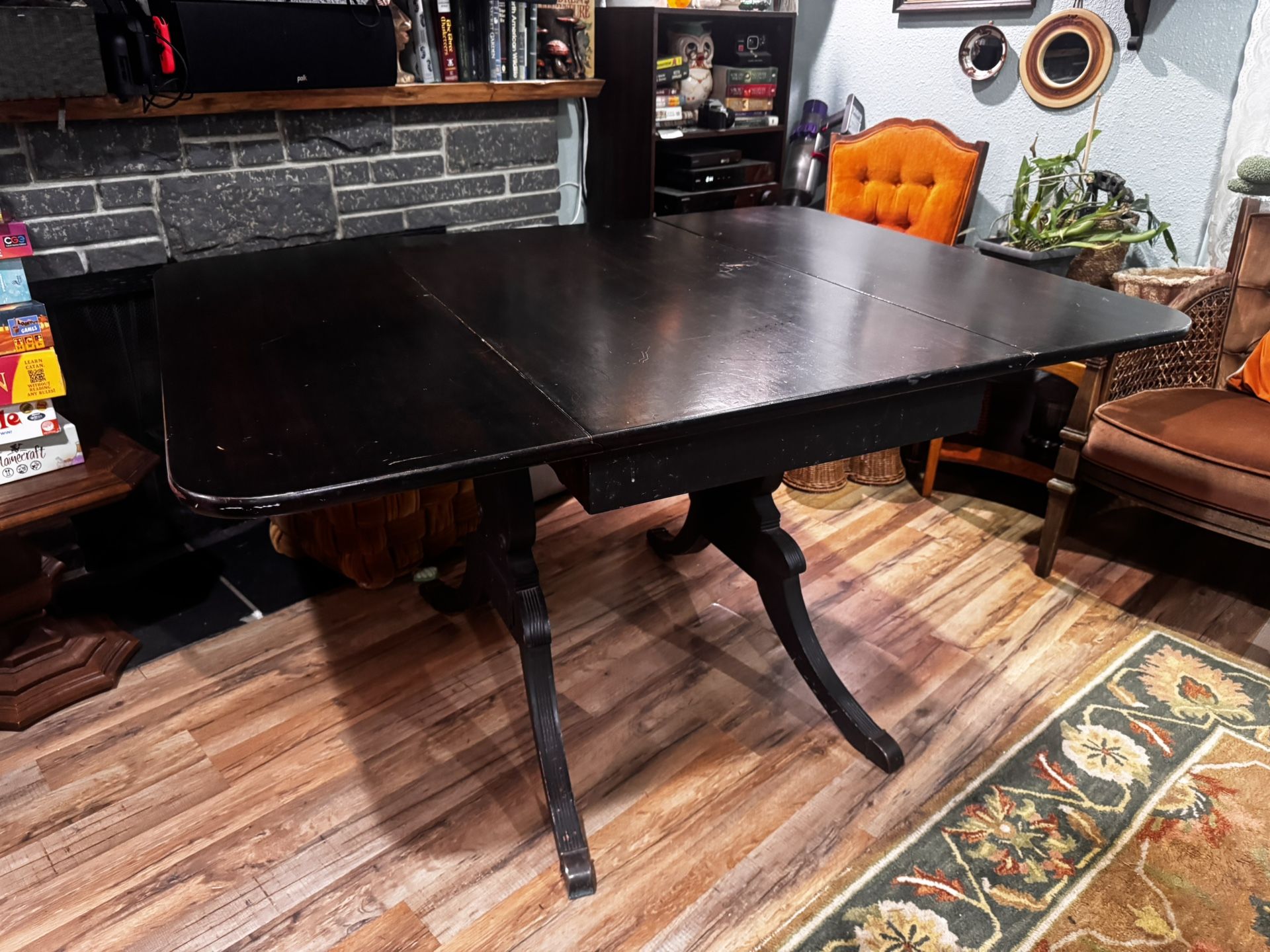 Free- Vintage Drop-leaf Table 