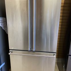 Viking 3 French Door refrigerator