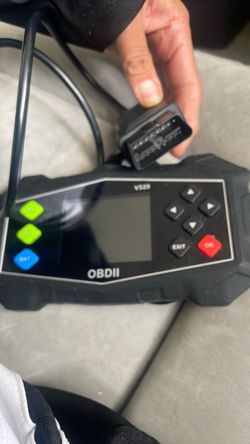 BRAND NEW OBD II CODE READER V529 OBD2 Car Diagnostic Scanner (such as the V529 or similar generic/Foxsur/MMOBIEL engine code reader)
