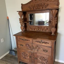 Antique Furniture 