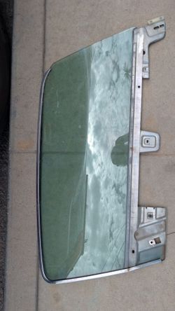 67-68 fastback windows $275 each glass window pair mustang OEM good condition original left & right passenger & driver